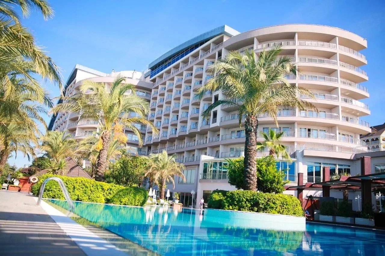 Liberty Hotels Lara – Hotel met palmen, Lara Beach