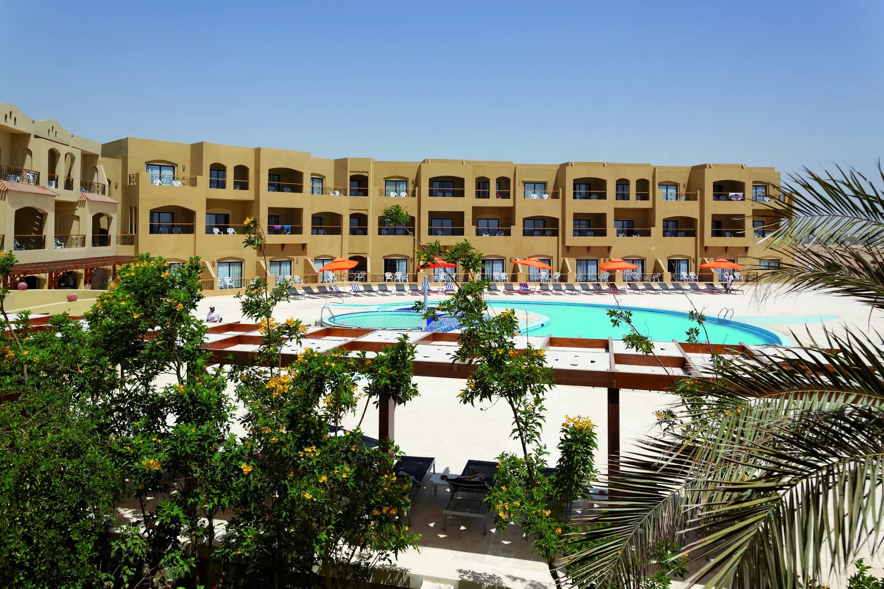 The Three Corners Fayrouz Plaza Beach Resort – Gevel met zwembad, Port Ghalib