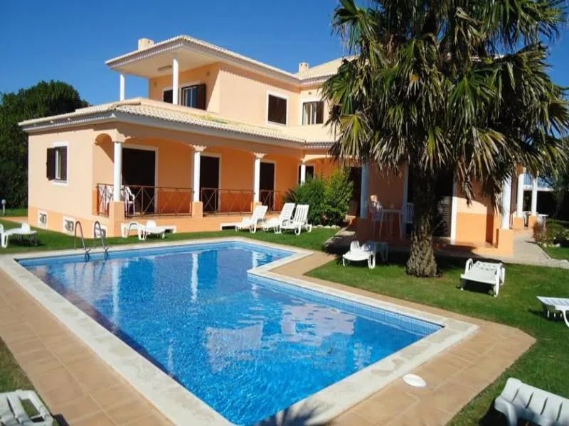Canavial I & II Apartamentos – Villa met zwembad, Lagos