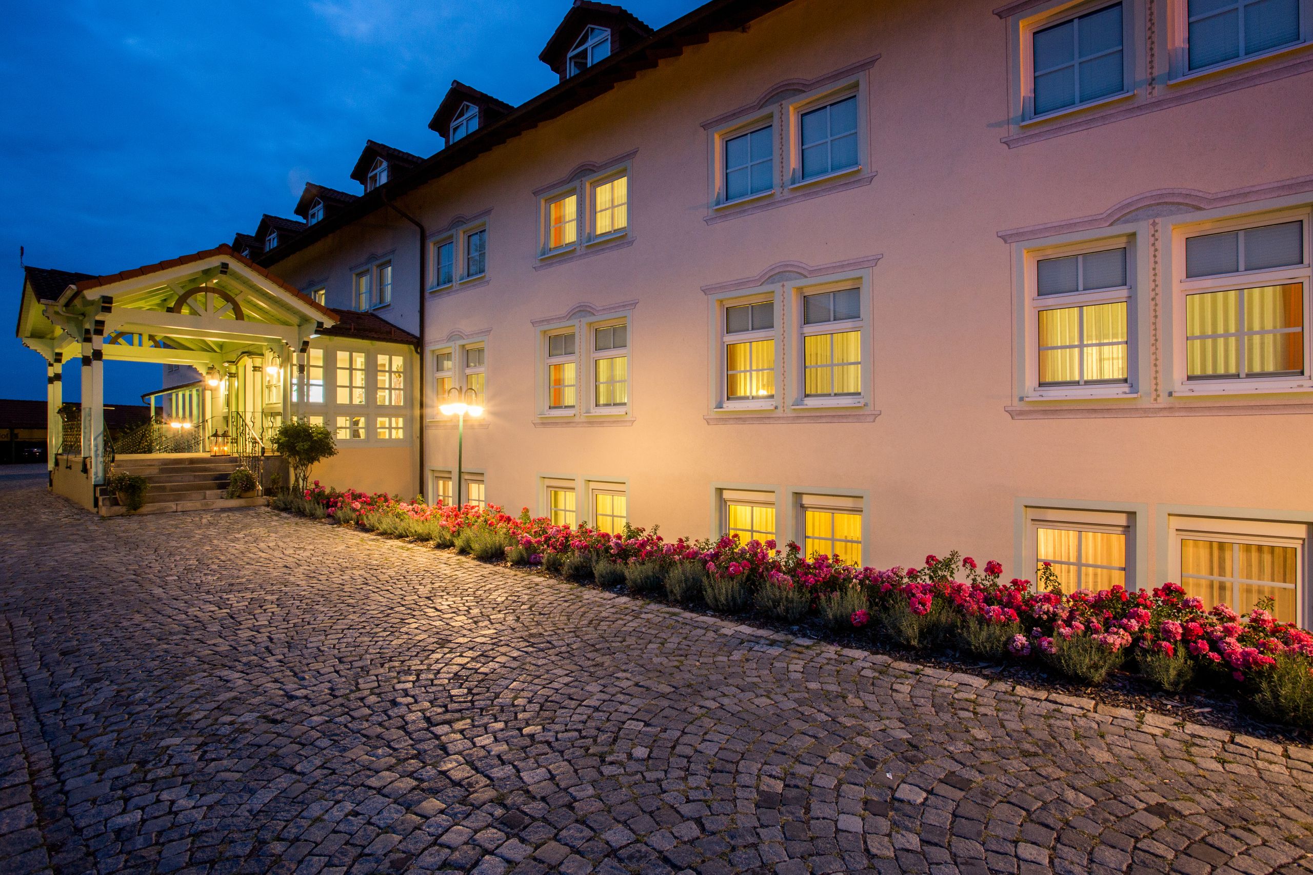 Hotel LinderHof Erfurt cover