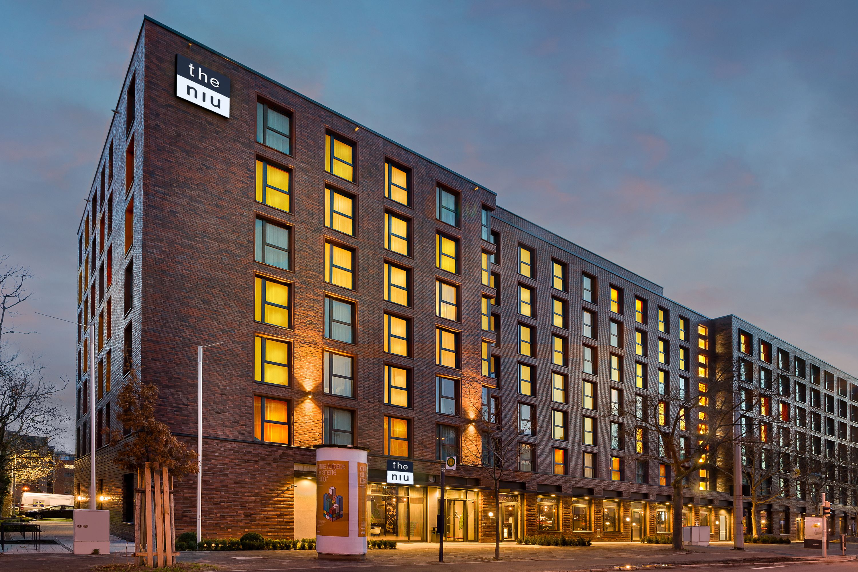 Holiday Inn - the niu Square