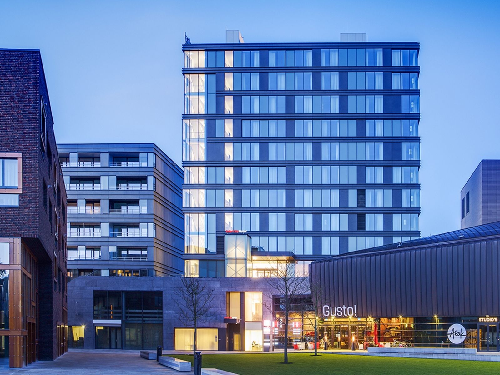 IntercityHotel Enschede cover