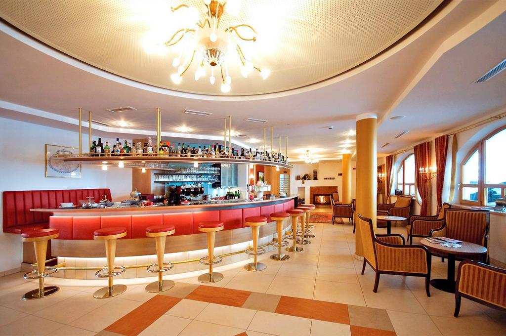 Hotel Amadeus Micheluzzi – Bar, Serfaus