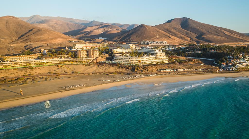 Iberostar Waves Playa Gaviotas – Strand met bergen, Jandia Playa