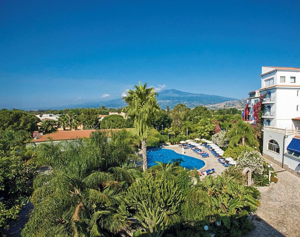 S'Alphio Garden Hotel & Spa – Zwembad met bergzicht, Giardini Naxos