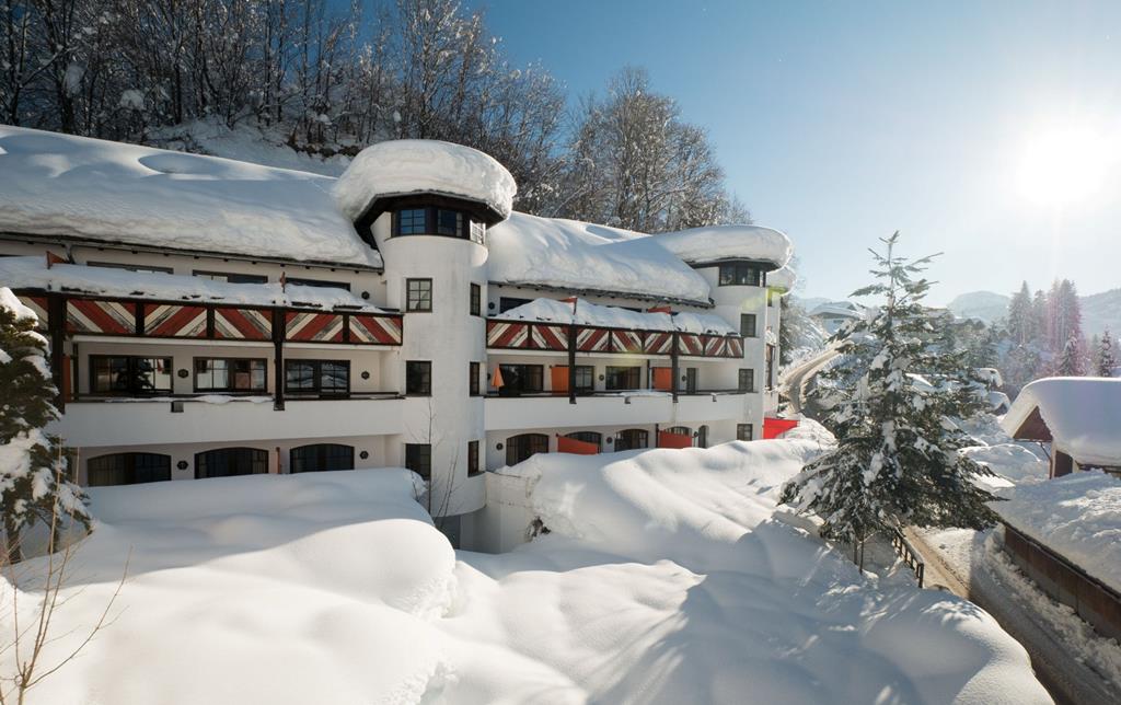 Schlosshotel Rosenegg – Hotel in sneeuw, Fieberbrunn