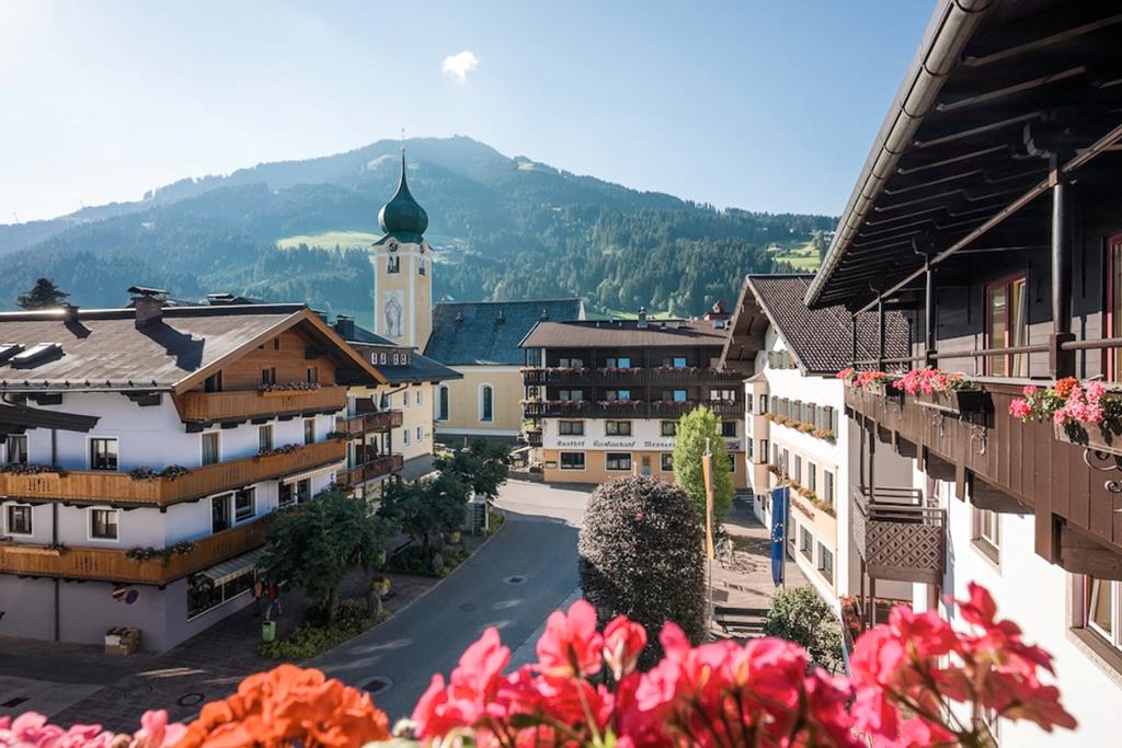 Hotel Jakobwirt – Uitzicht op dorp, Westendorf