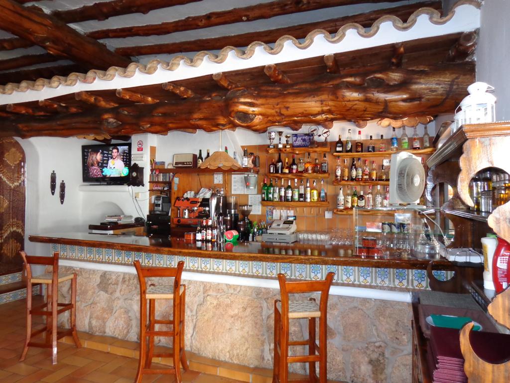 Los Pinares de Benet – Bar, Santa Eulalia del Río