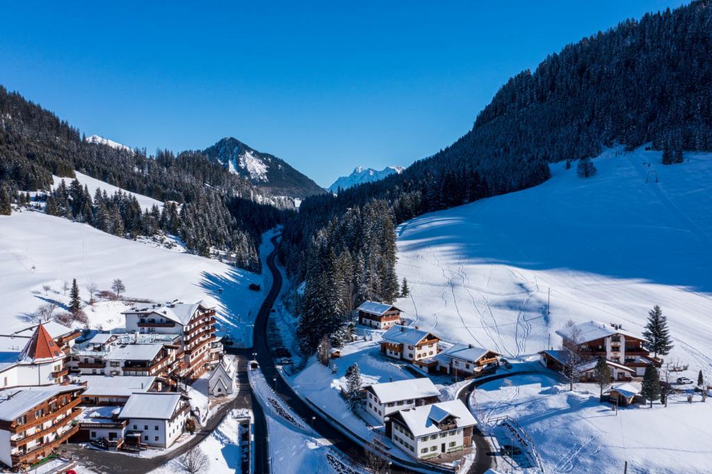 Thaneller – Dal in sneeuw, Berwang