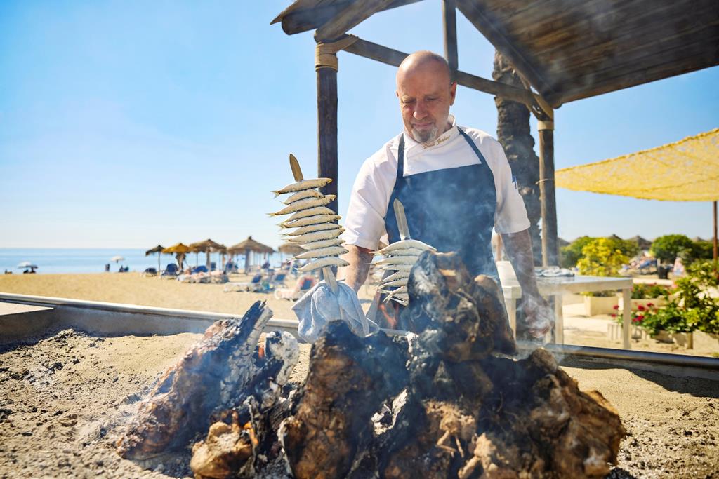 TUI BLUE Yaramar – Sardines op strand, Fuengirola