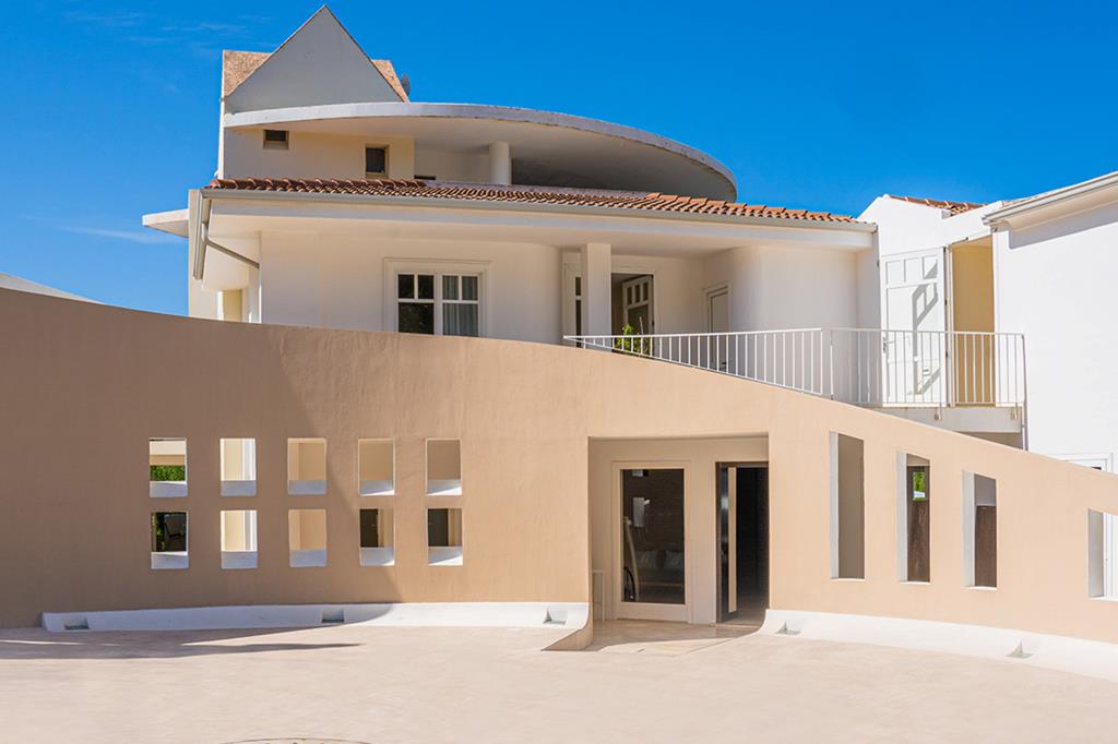 La Coluccia Beach Club – Gevel, Conca Verde