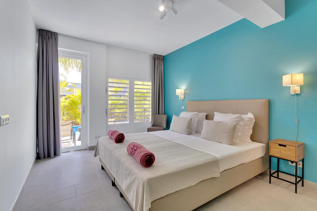 Delfins Beach Resort Bonaire Tapestry by Hilton – Slaapkamer, Kralendijk