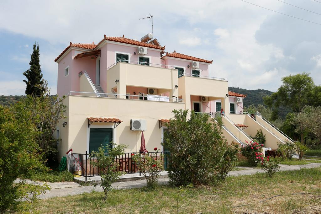 Harris – Gevel, Anaxos