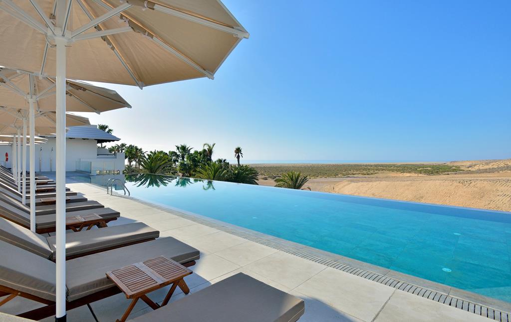 ZEL by Melia Fuerteventura – Zwembad met ligbedden, Costa Calma