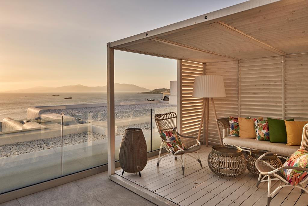 Myconian Korali – Terras met zeezicht, Mykonos stad
