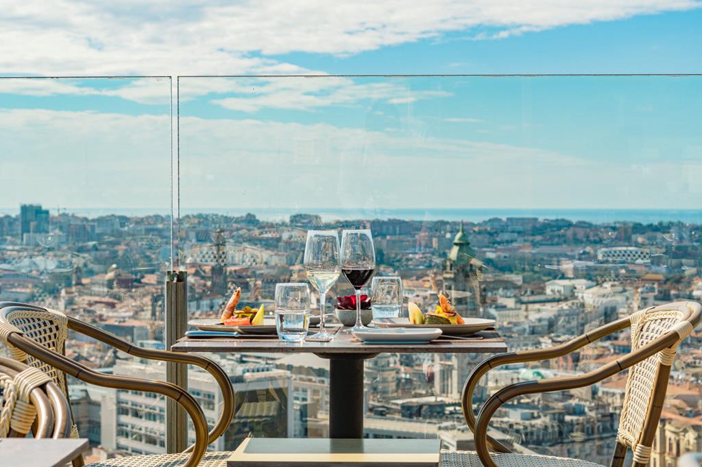 Dom Henrique Downtown – Tafel met stadsuitzicht, Porto