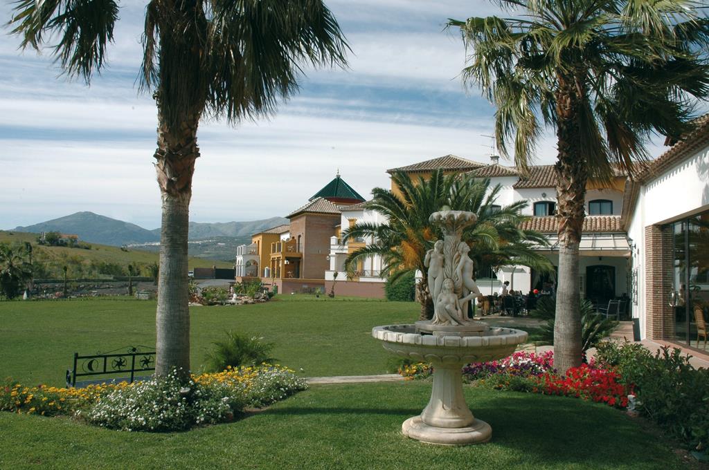 B Bou La Viñuela – Tuin met fontein, La Viñuela