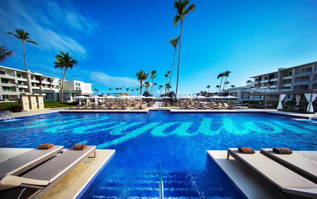 Royalton Bavaro – Zwembad in de zon, Bávaro