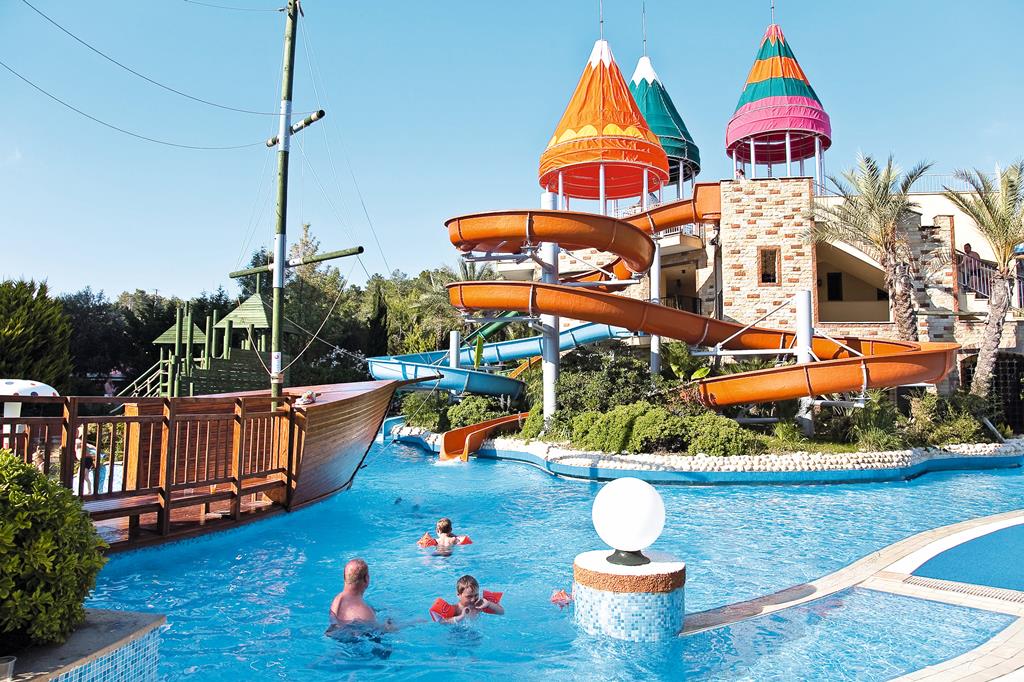 AQI Pegasos Royal – Kinderglijbanen, Alanya