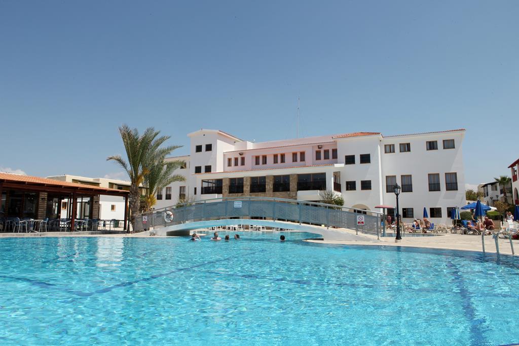 Kefalos Beach Village – Zwembad bij hotel, Paphos