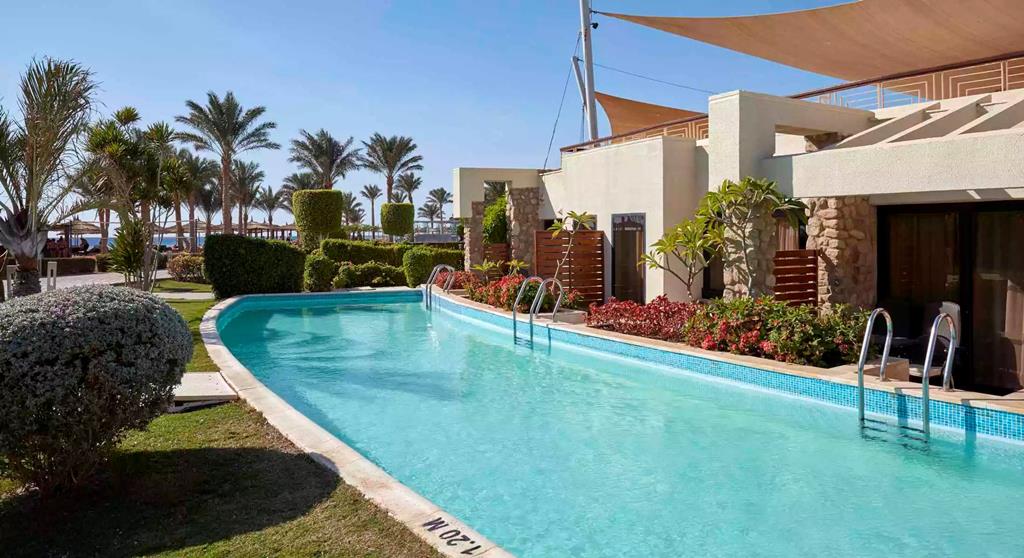 TUI BLUE Sensatori Coral Sea – Zwembad bij kamers, Sharks Bay