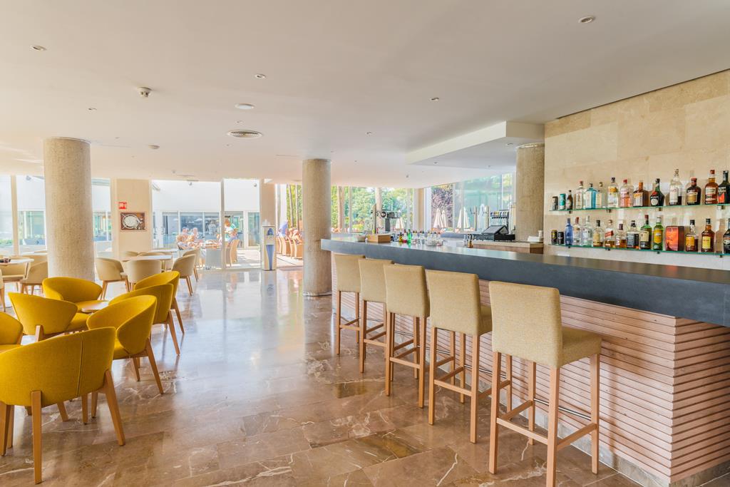TUI SUNEO Platja d'Or – Bar, Port D'Alcudia