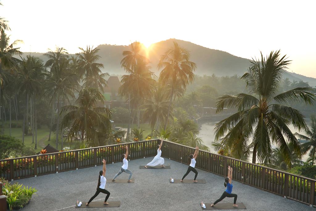 Candi Beach Resort & Spa – Yoga bij zonsopgang, Candidasa