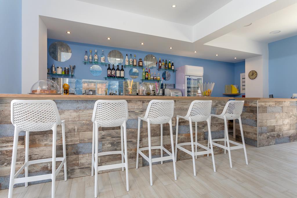 Mary Elen Boutique – Bar, Argassi