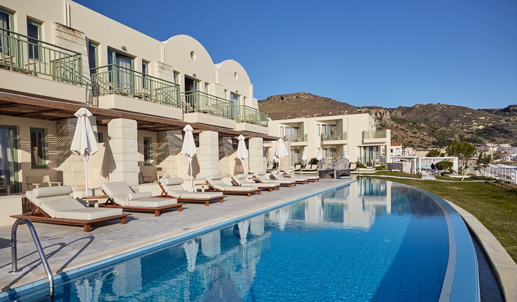Grand Bay Beach Resort – Zwembad bij kamers, Kolymbari