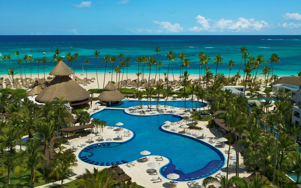 Secrets Royal Beach Punta Cana – Zwembad met palmen, Bávaro
