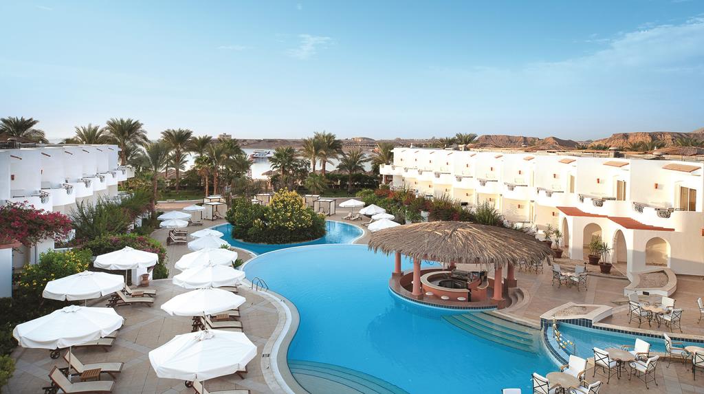 Jaz Elite Palace – Zwembad met parasols, Hadaba