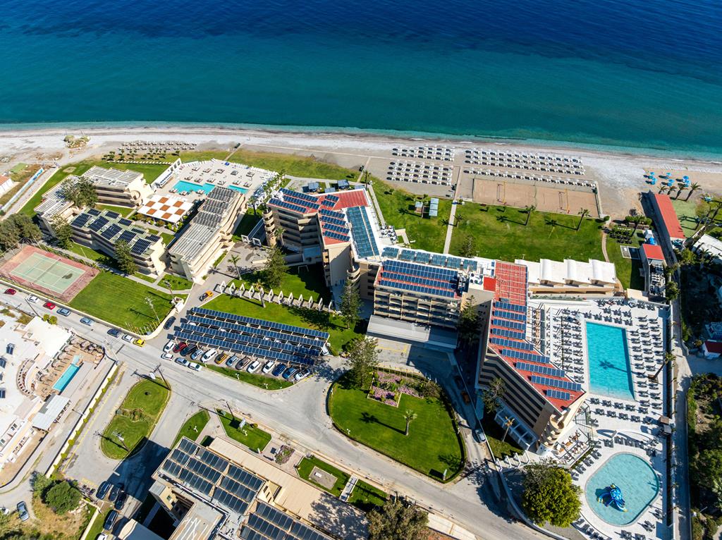 Sun Beach Resort – Hotel van boven aan zee, Trianta