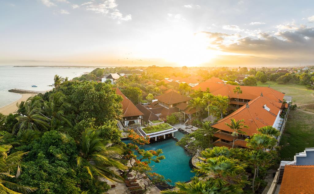 Puri Santrian – Resort bij zonsondergang, Sanur