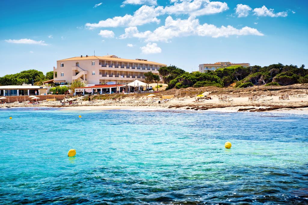 Tahiti – Hotel aan zee, Es Pujols