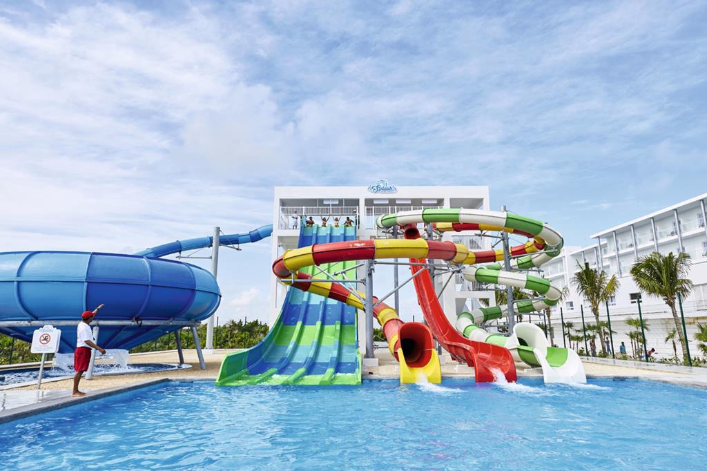 Riu Dunamar – Zwembad met glijbanen, Costa Mujeres