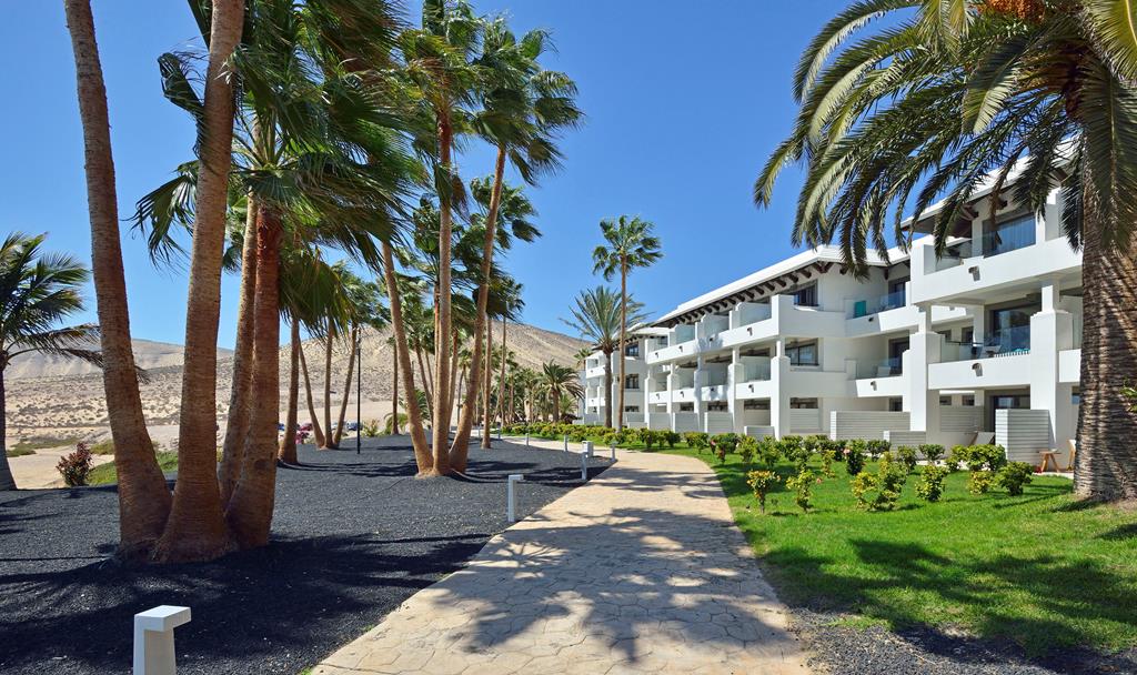 ZEL by Melia Fuerteventura – Tuin met palmen, Costa Calma