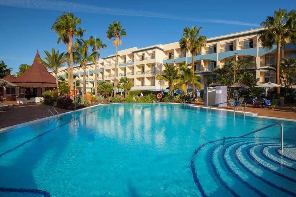 IFA Altamarena – Zwembad met palmen en hotel, Jandia