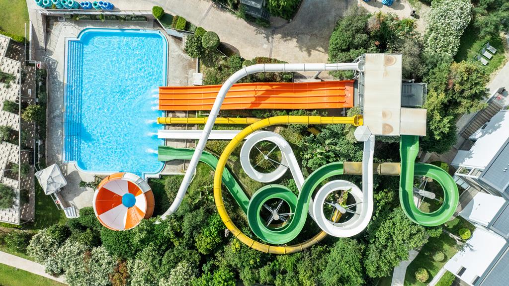SPLASHWORLD Aqua Bay – Glijbanen van boven, Tsilivi