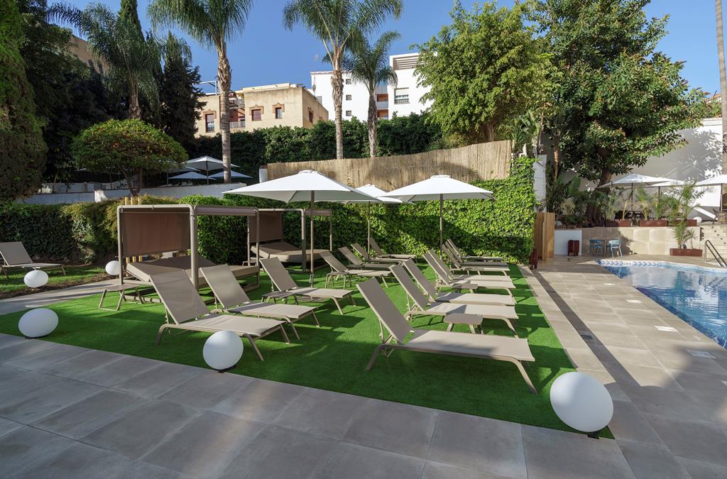 Costa Malaga by Pierre & Vacances – Zonneterras met ligbedden, Torremolinos