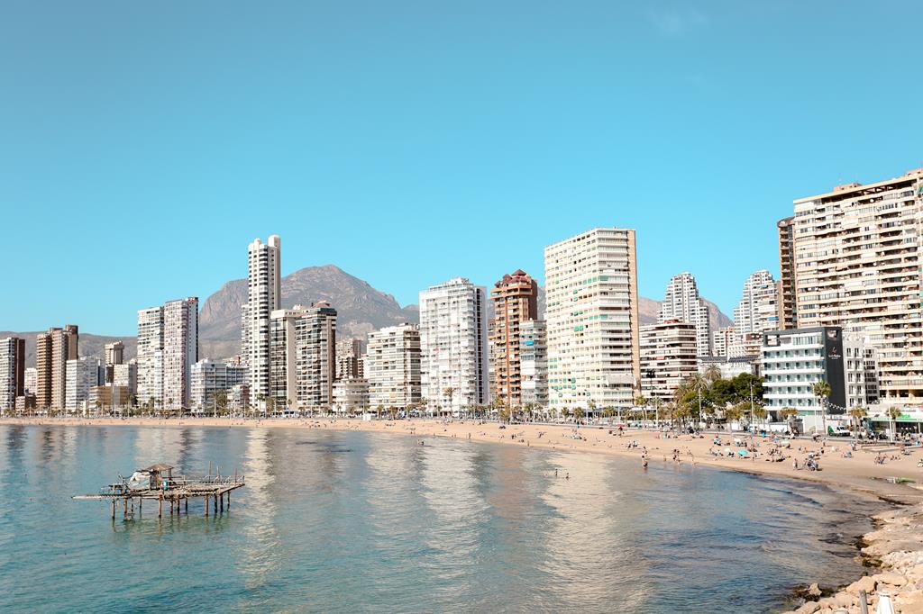 Benikaktus – Strand en skyline, Benidorm