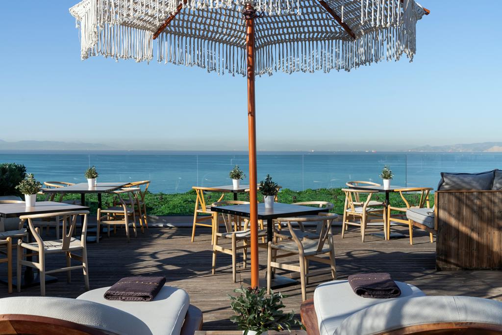 Coral Hotel Athens – Terras met zeezicht, Athene