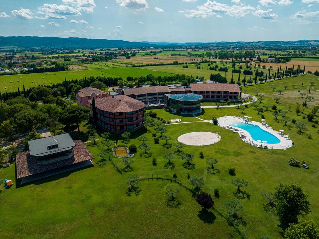Hotel Valle di Assisi Resort – Resort van bovenaf, Santa Maria degli Angeli