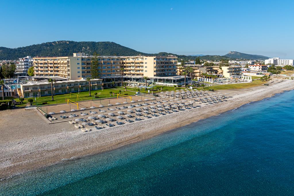Sun Beach Resort – Hotel aan het strand, Trianta