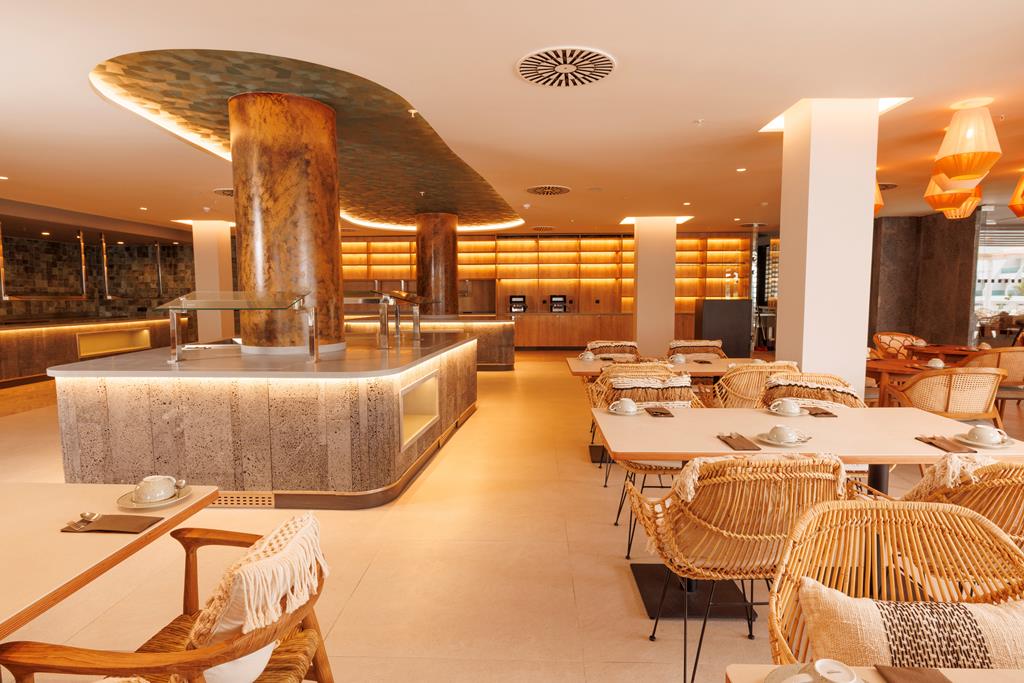 Radisson Blu Lanzarote Resort – Restaurant, Costa Teguise