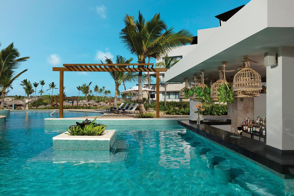 Dreams Macao Beach Punta Cana Resort & Spa – Zwembad met swim-upbar, Bávaro