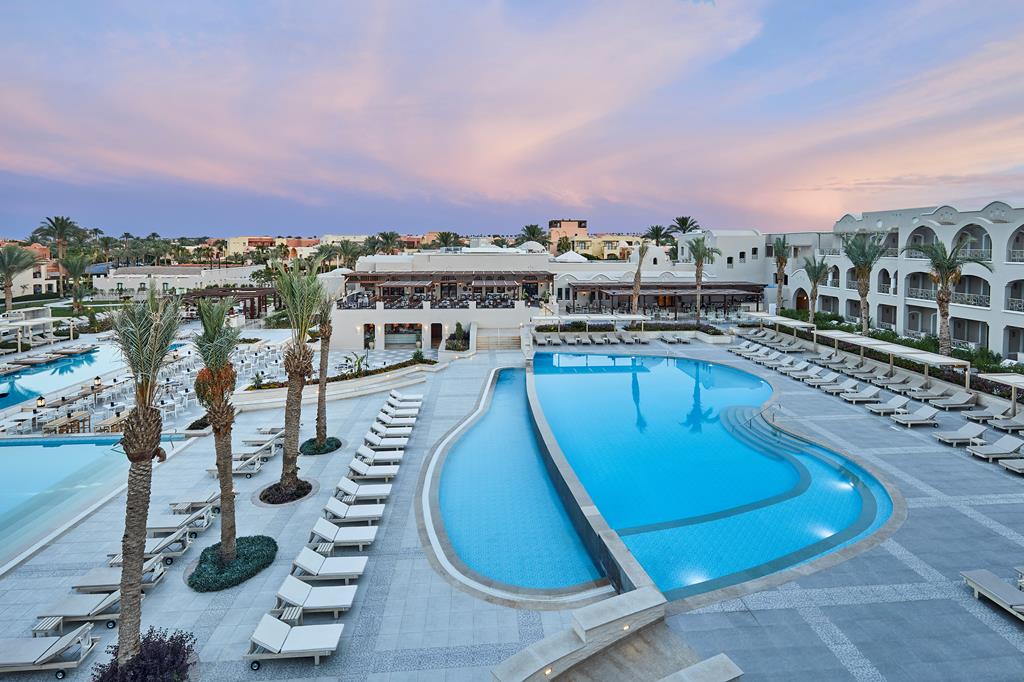 TUI Blue Makadi Gardens – Zwembad bij schemering, Makadi Bay