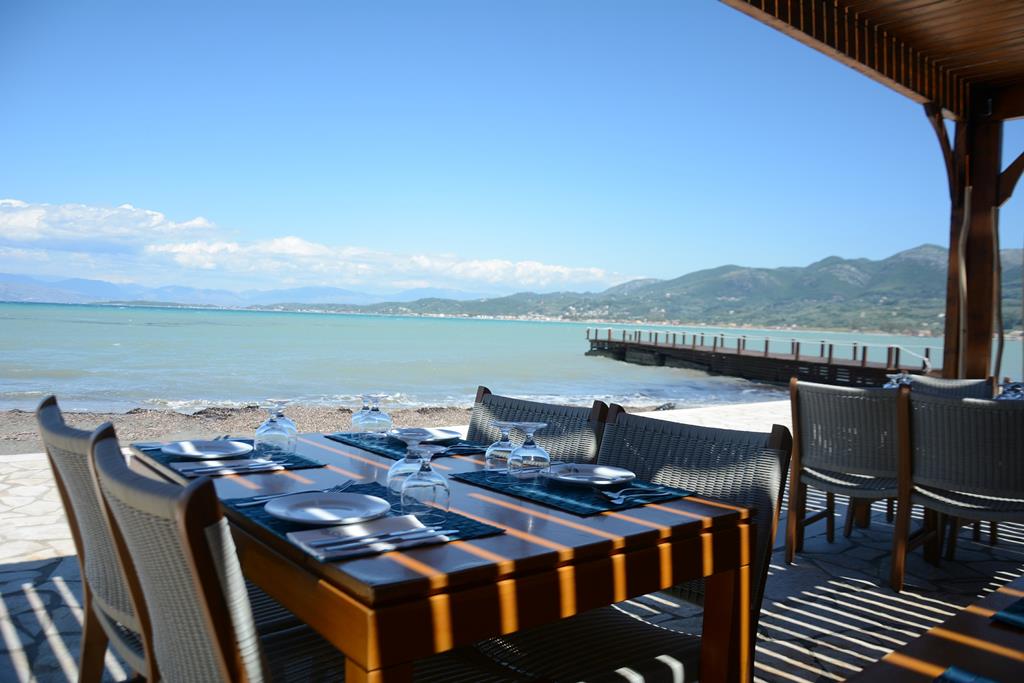 Roda Beach Resort – Terras aan zee, Roda