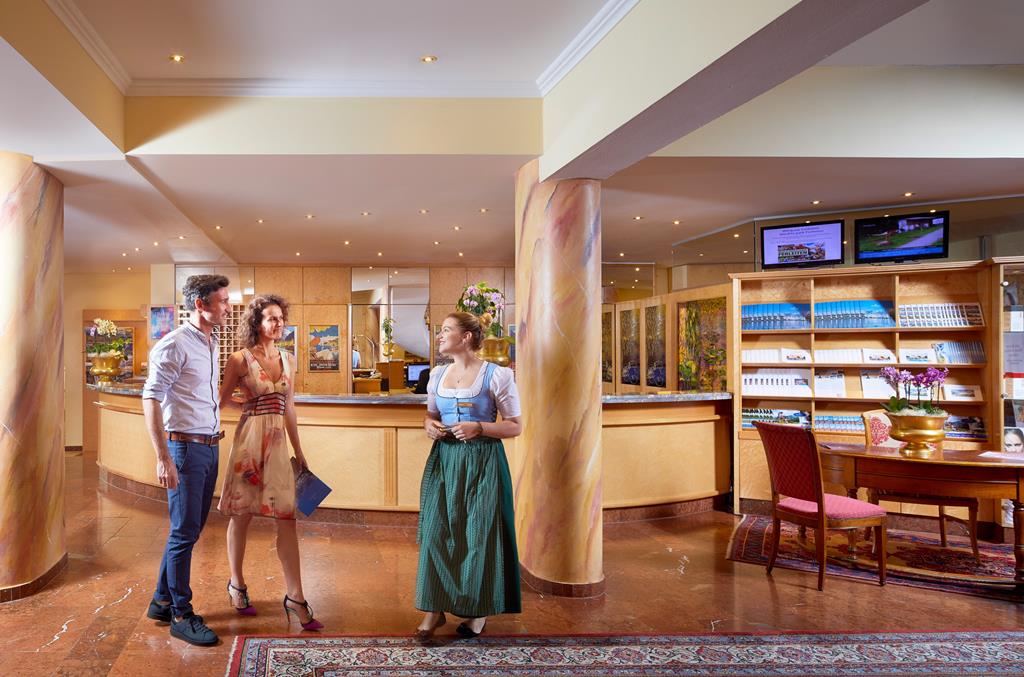 Grandhotel – Receptie, Zell am See