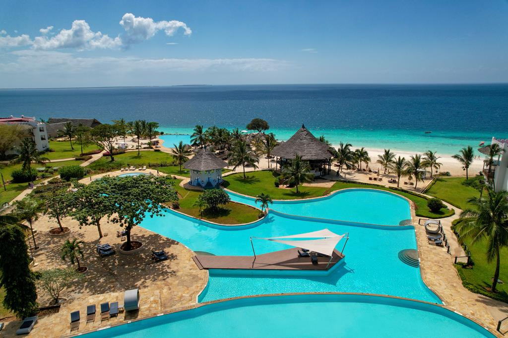 The Royal Zanzibar Beach Resort – Zwembad aan zee, Nungwi
