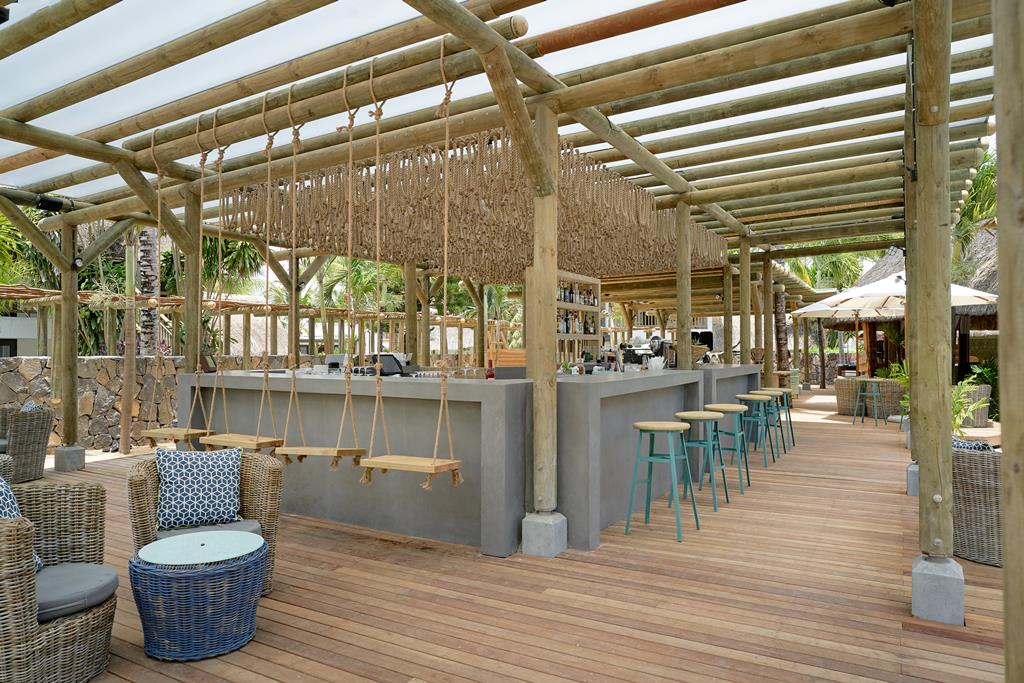 Coin de Mire Attitude – Bar met terras, Bain Boeuf